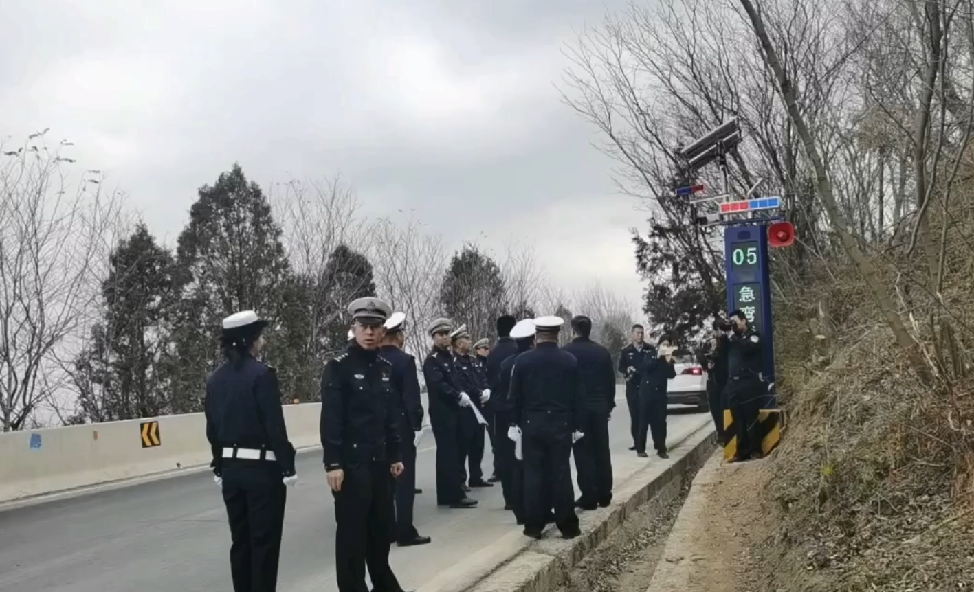 汽车行驶智慧化预警系统(图4) 汽车行驶智慧化预警系统(图4)